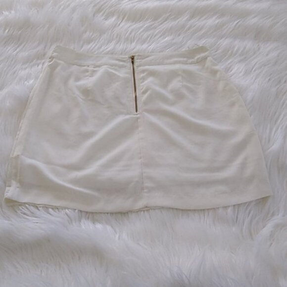 NWOT B.P Collection Ivory Eyelet Mini Pencil Skirt - Picture 10 of 15